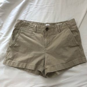 GAP Summer Short classic khaki medium rise shorts